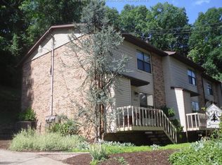 1822 Mountain Dr, South Charleston, WV 25303