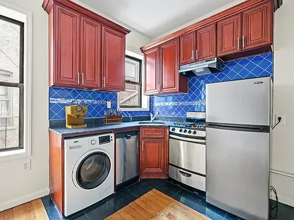 204 West 109th Street image 5 of 10