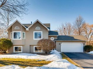 1038 Boston Hill Rd, Eagan, MN 55123