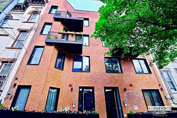 Rented by Voro NYC | media 33