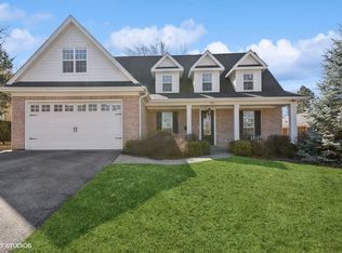 141 Sturtz St, Barrington, IL