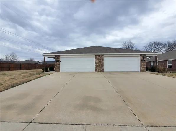 240 & 242 N Marietta Way, Farmington, AR 72730
