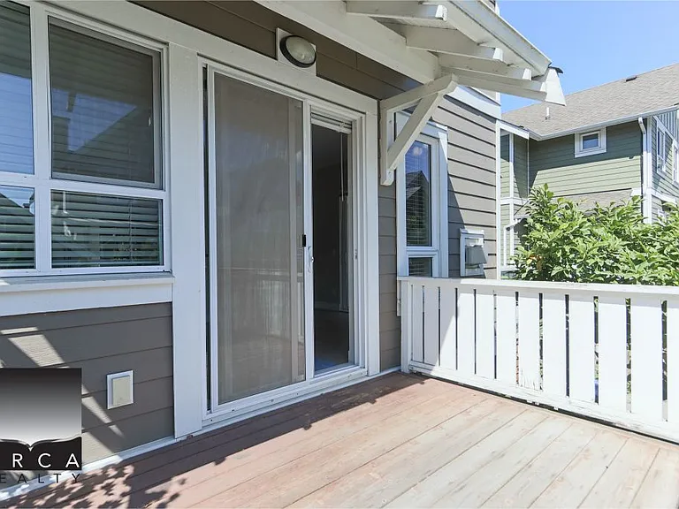 293 Camata St — Photo 28