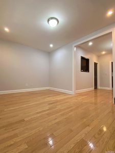 5037 42nd Street, Long Island City, NY, 11104