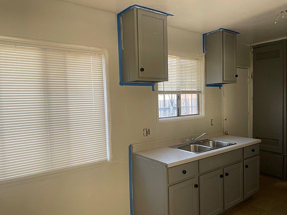2nd image of 1223 1/8 W 109th St