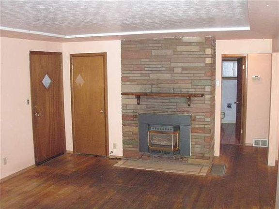 2nd image of 1424 E Liberty Ave