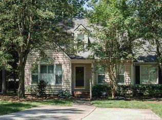 142 Heatherwood Dr, Apex, NC 27502