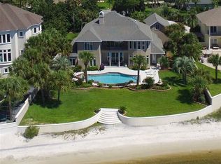 1900 Rue La Fontaine, Navarre, FL 32566