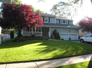 223 Taylor Rd, Paramus, NJ 07652