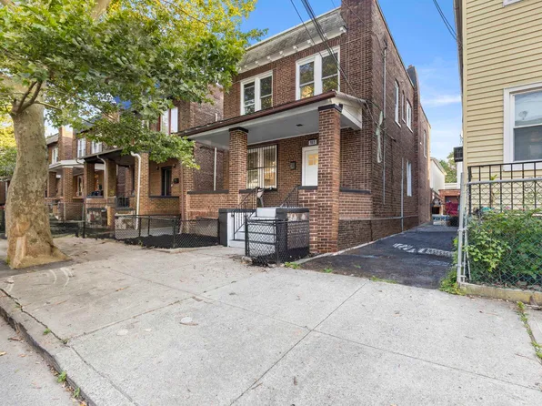 165 Van Nostrand Avenue image 1 of 13