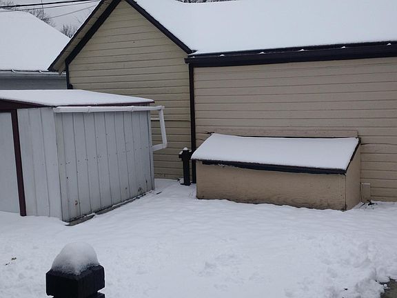Exterior - Storage for Upper