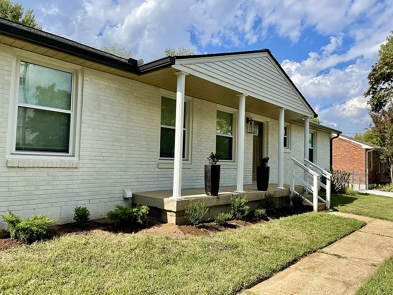 830 Rose Park Dr — Photo 5