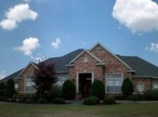 2700 Country Club Rd, Ennis, TX 75119