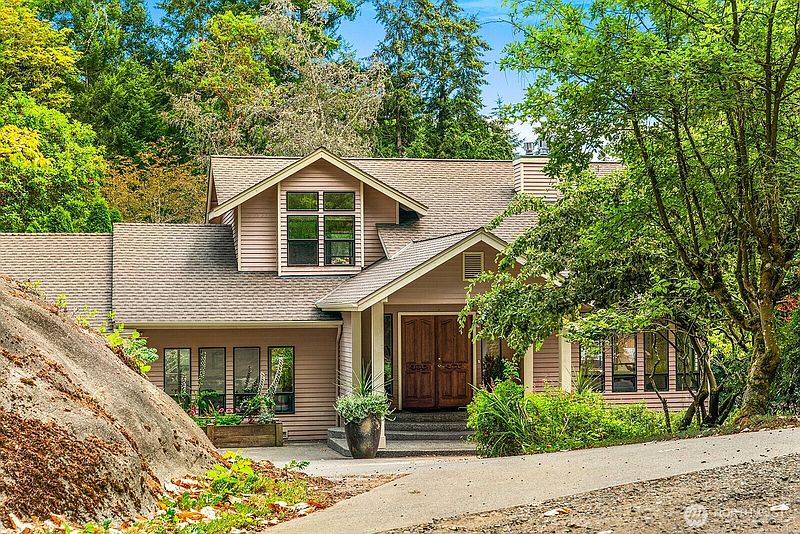 2nd image of 22808 105th Avenue SW