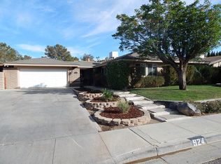 924 N Sierra View St, Ridgecrest, CA 93555