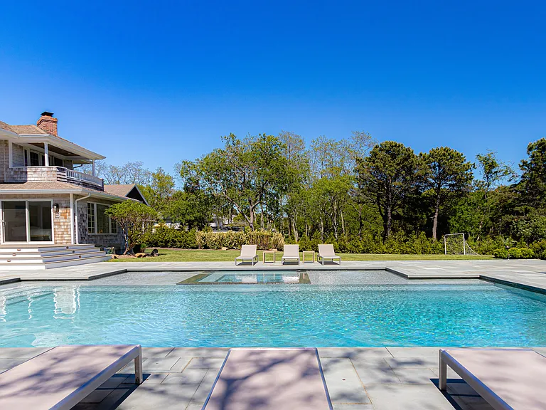 10 Blackwatch Ct — Photo 38