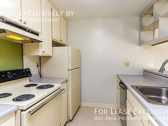 3rd image of 647 Grand Ave #5