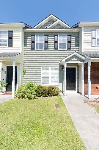 304 Bridgewood Dr Photo 1