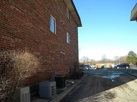 5th image of 9130 W 140th St APT 3NW