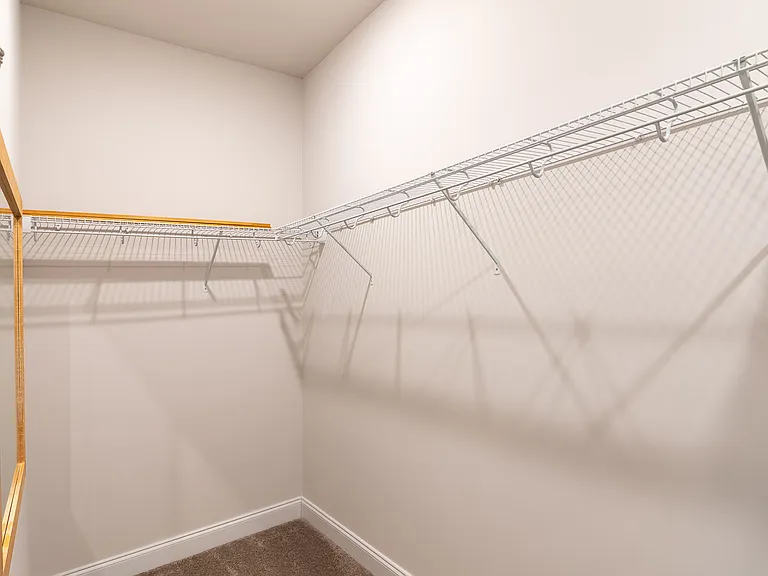 1091 Primrose Dr — Photo 15