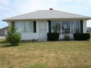 2nd image of 153 S Sunnydale Dr