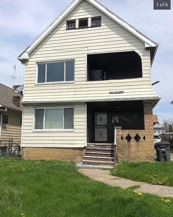 1st image of 12017 Rexford Ave #1