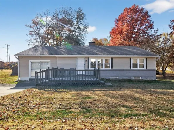 303 NE 109th Ter, Kansas City, MO 64155