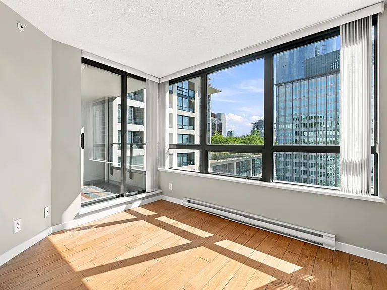 938 Smithe St #2006 — Photo 9