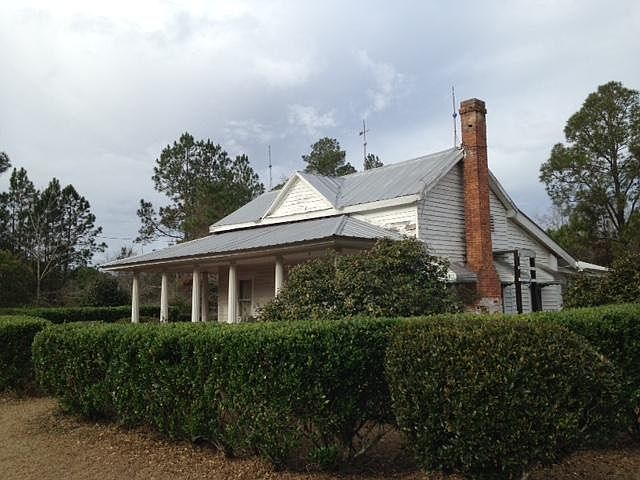 2nd image of 5417 Bowen Rd