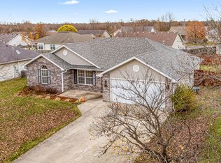 4002 Beechwood Dr, Columbia, MO 65202
