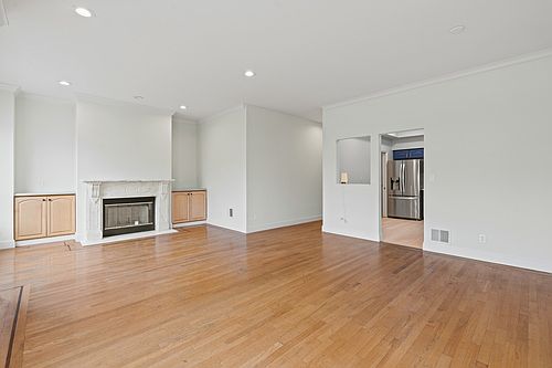 3rd image of 418 28th Ave #C