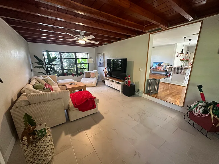 7910 SW 15th St — Photo 23