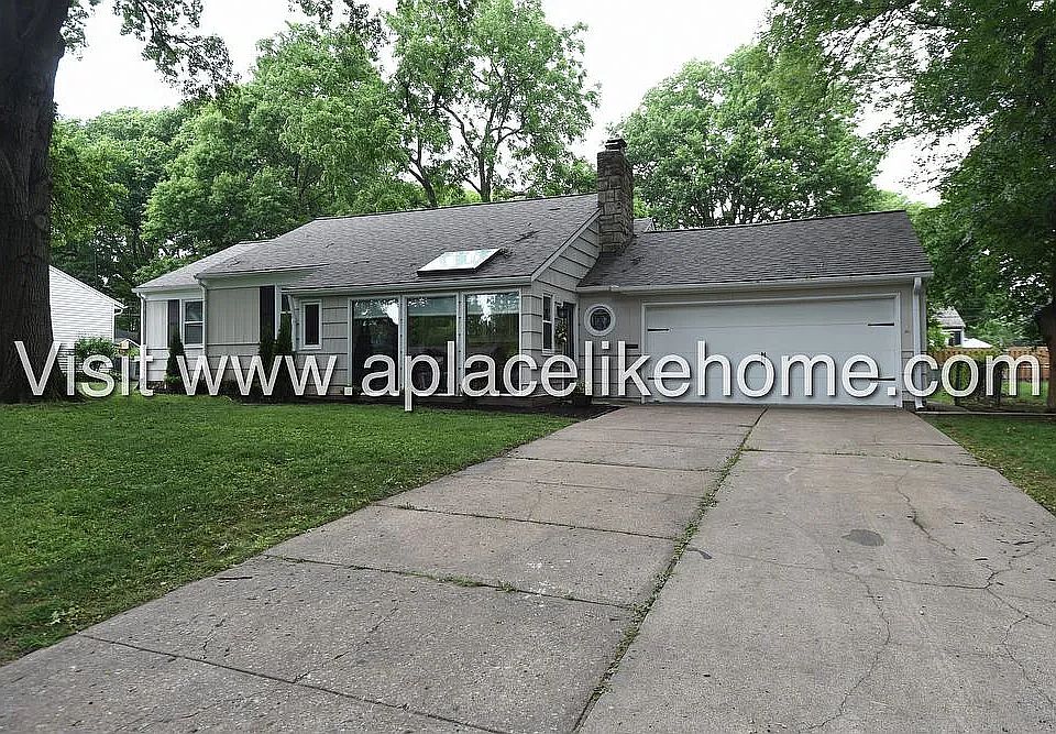 1st image of 6400 W 66th Ter