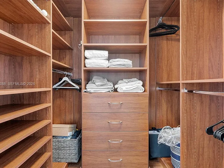1830 Ocean Dr #1101 — Photo 10