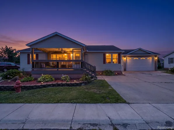 815 Jacobs Lndg, Monroe, MI 48161