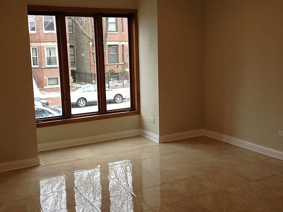 3rd image of 741 S Claremont Ave