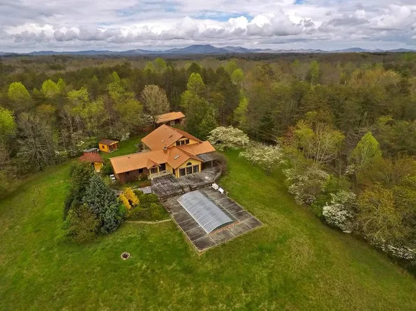 2908 Madola Rd, Epworth, GA 30541