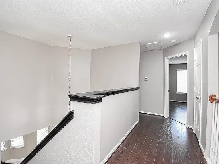 6318 Faulkner Ridge Dr — Photo 24