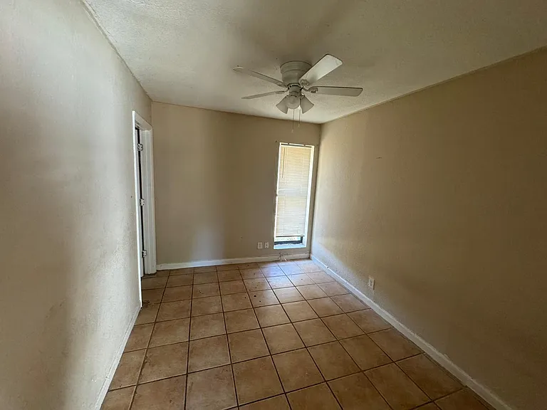 1430 N Stacy St #A — Photo 7