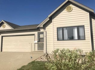 1732 16th St NW, Minot, ND 58703