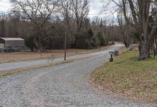 2nd image of 213 Adams Lake Rd