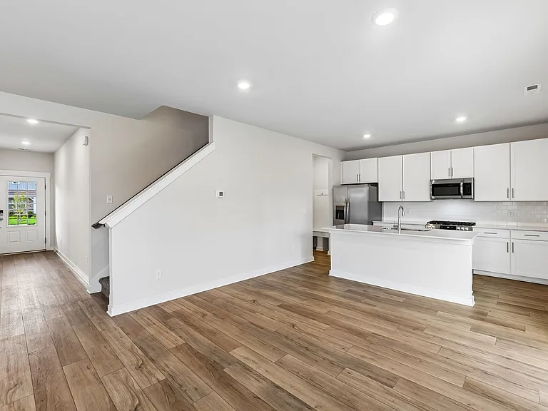 1615 Medinah Ln — Photo 19
