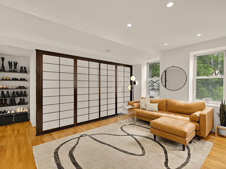 2370 Champlain St NW #21 — Photo 3
