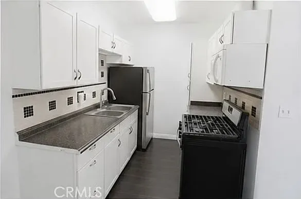 2 bed, 806 sqft, $2,450 — Photo 4