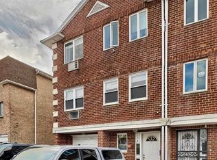 654 Sapphire St APT 2, Brooklyn, NY 11208