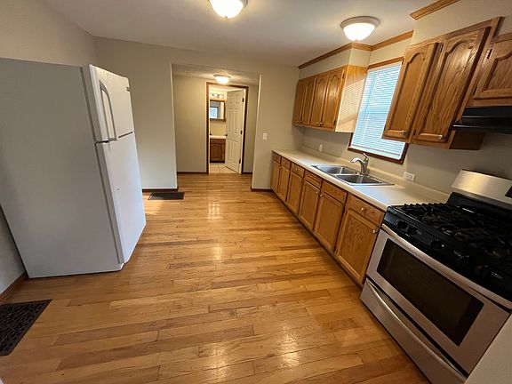 3rd image of 2025 W 32nd St