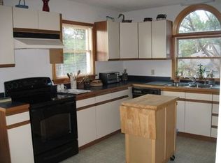 214 Woodland Dr, Southern Shores, NC 27949