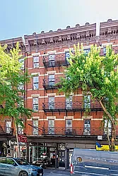 118 Christopher St #10