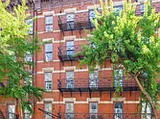 118 Christopher St APT 10, New York, NY 10014