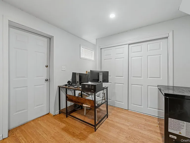 35 Helene Rd — Photo 21